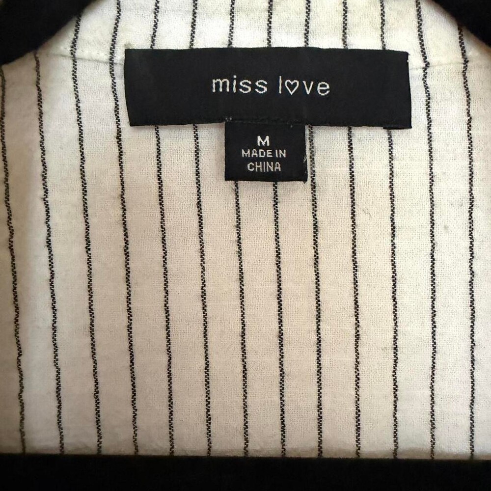 Women's White and Cream Jacket - Picture 2 of 8